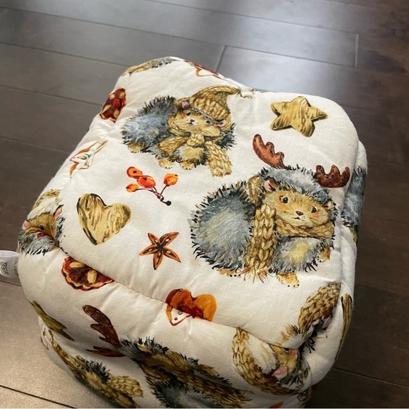 Hedgehog Small Animal Cube House Fleece Hidden Seam Lining 8x8 inches - Picture 2 of 4